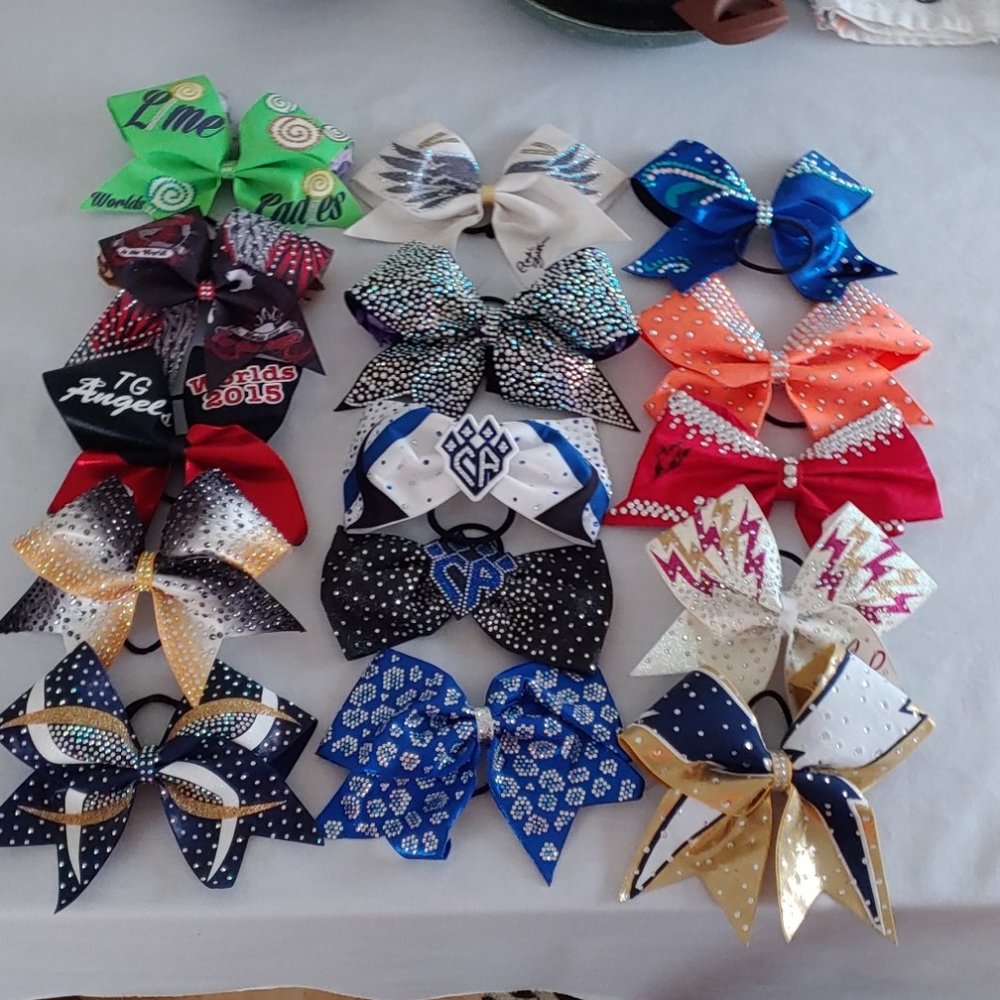 Cheer Comp/Worlds Bows - Picture 5 of 9